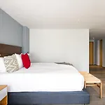 Casai Luxury & Designer Apt In The Best Location!